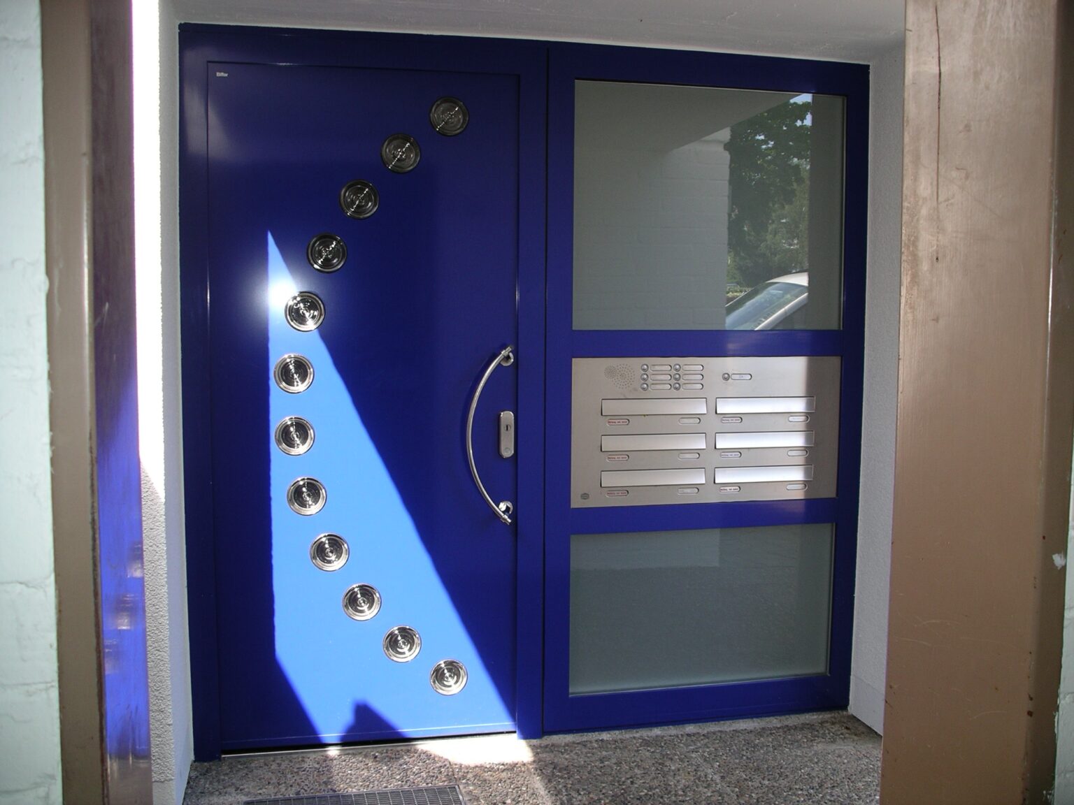 Designtüre am Rauhen Kapf in Böblingen